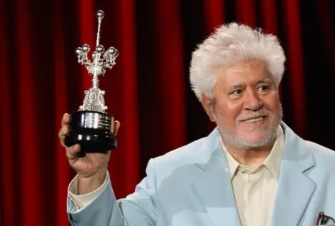 Almodóvar pide que las «grandes tragedias» pasen en la ficción y no en la vida real