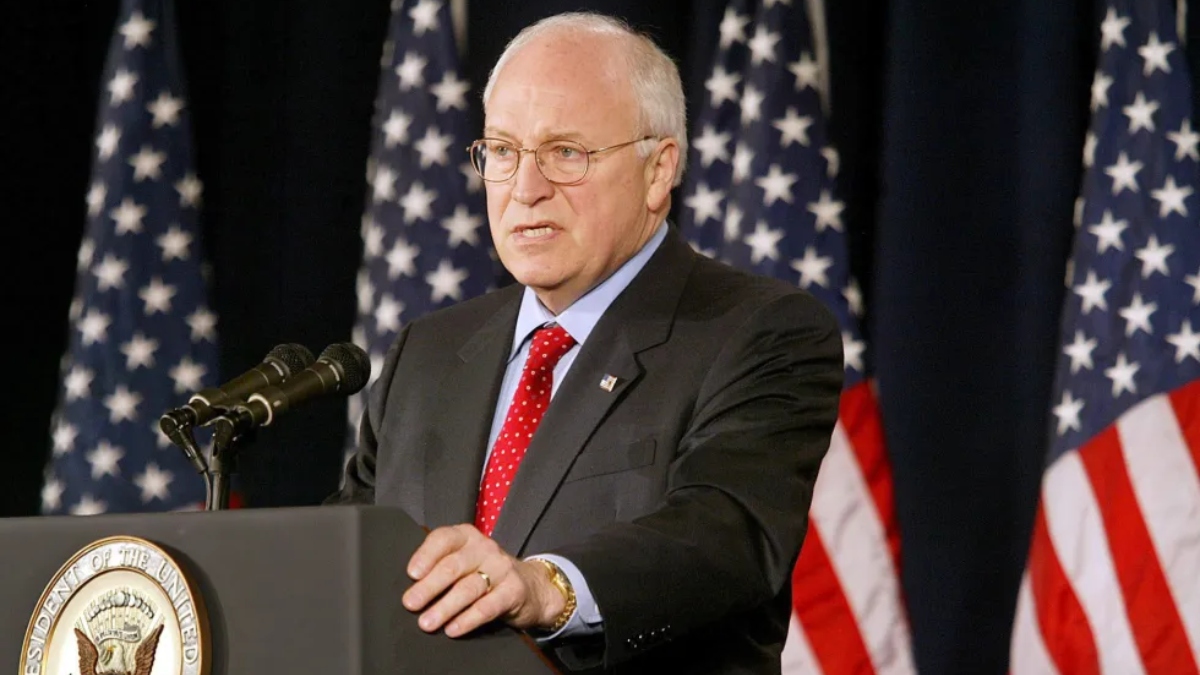 Dick Cheney, vicepresidente de Bush, anuncia que votará a Kamala Harris