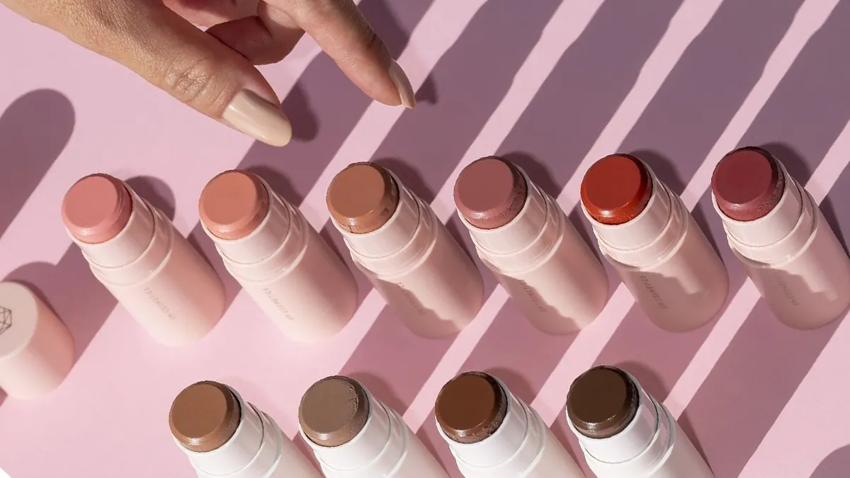 Productos en ‘stick’: seis funciones ‘beauty’ con los que comprobar todos sus beneficios