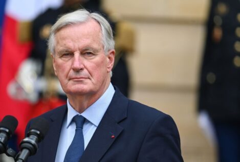 Cae el gobierno francés de Michel Barnier tras perder una moción de censura