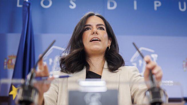 Vox critica a Sánchez por «regalar 400 millones del bolsillo de los españoles a otros países»