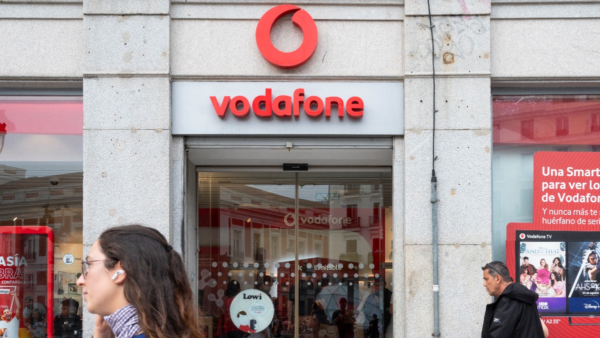 Vodafone ampliará hasta los 13 millones de hogares el alquiler de fibra a Telefónica