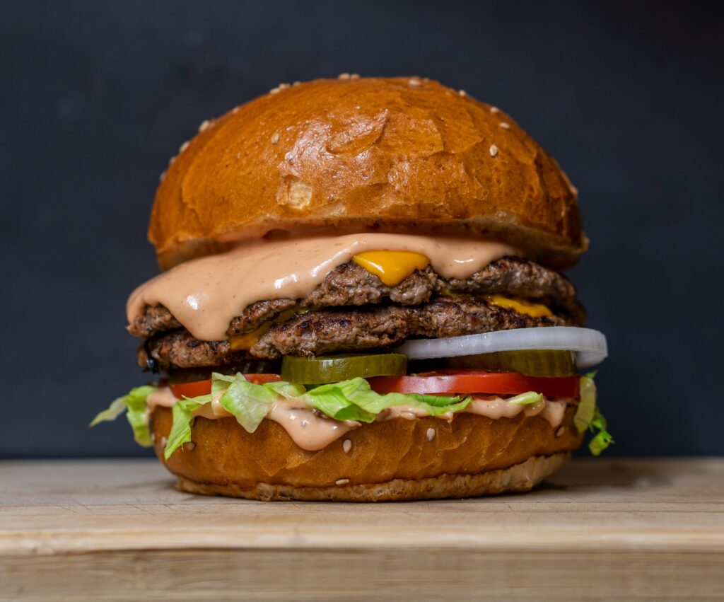 Hamburguesa. 
amirali mirashemian Unsplash