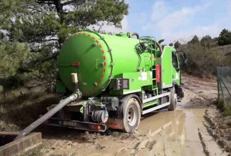 El Gobierno valenciano distribuye 12 millones de litros de agua para la ganadería a 44 municipios