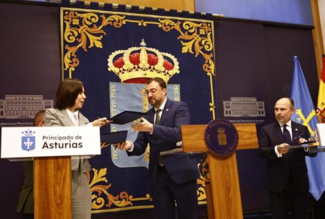 Asturias firma con Universidades el convenio para contratar profesores ayudantes doctor