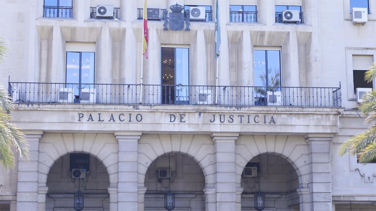 A juicio el acusado de matar a puñaladas a un hombre en un parque en la Macarena (Sevilla)