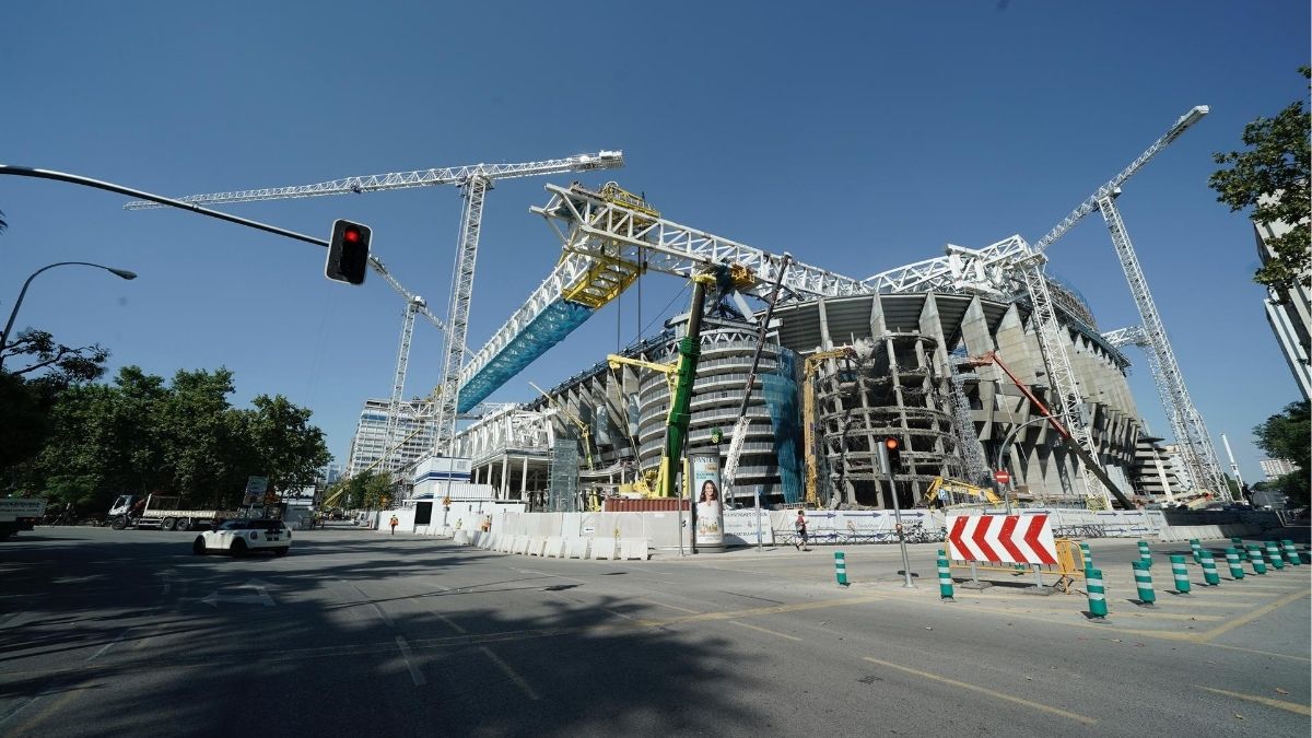 El Ayuntamiento exigirá al Real Madrid que paralice las obras del parking en el Bernabéu