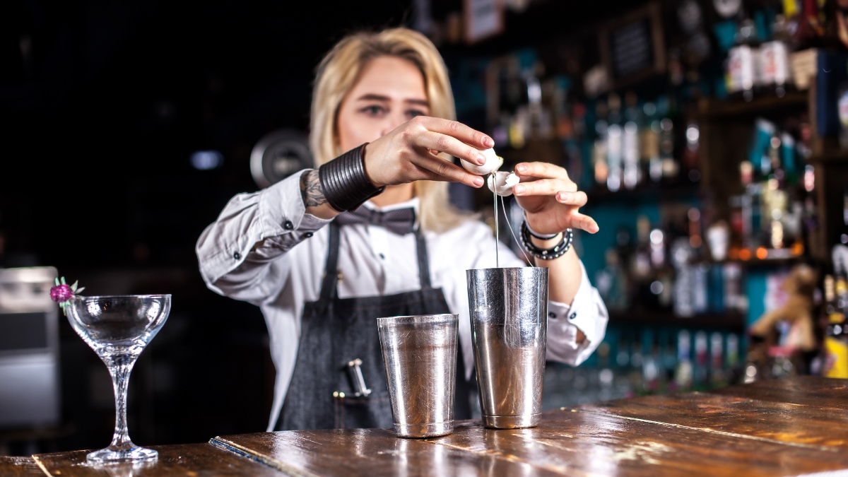 Del consultor al 'barmaid': los nuevos profesionales que triunfan en la hostelería madrileña