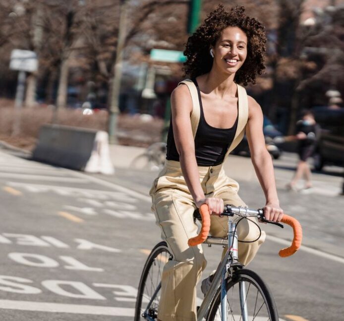 Nuevo estudio sobre los beneficios mentales de desplazarse en bici