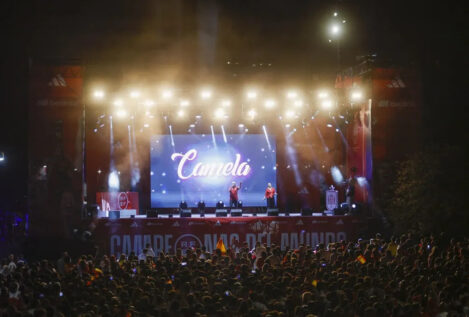 Camela pone la guinda a las fiestas de Salamanca con un concierto en la Plaza Mayor