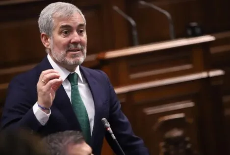 Clavijo carga contra el Gobierno: «Mira para otro lado» con la crisis de inmigrantes en Canarias