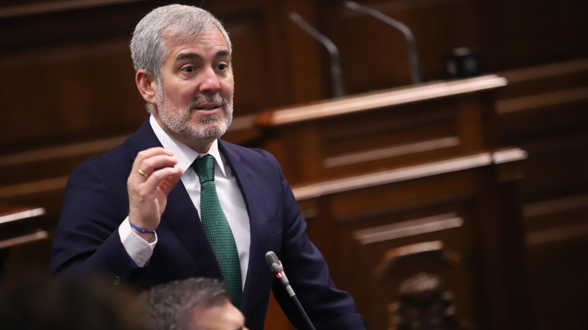 Clavijo carga contra el Gobierno: «Mira para otro lado» con la crisis de inmigrantes en Canarias