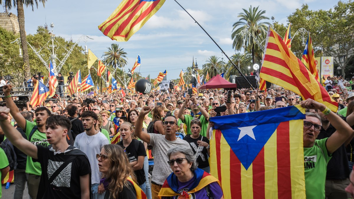 Las entidades independentistas exigen unidad a los partidos en la Diada: «No se rinde nadie»