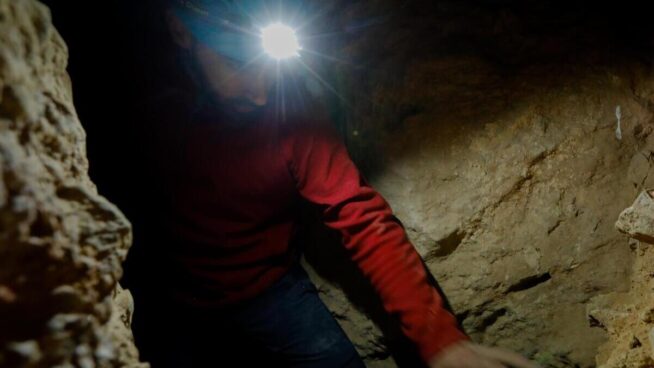 Un juzgado ordena nuevos análisis a los huesos aparecidos en una cueva de Huéscar (Granada)