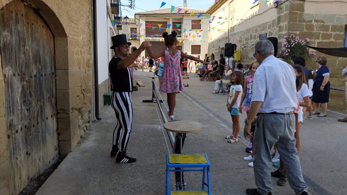 El arte callejero llega a Frula (Huesca) para «sensibilizar sobre la igualdad de género»