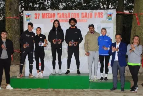 Mohamed El Gahzouany y Elena Loyo triunfan en el Medio Maratón Bajo Pas de Cantabria