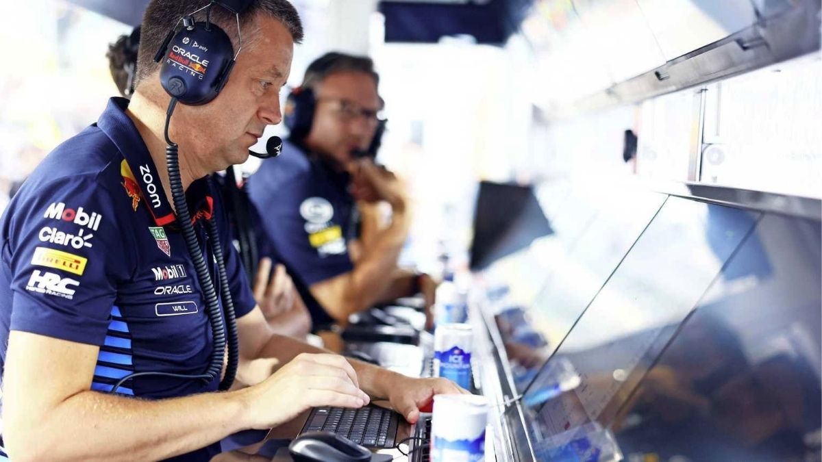 McLaren ‘roba’ a RedBull su jefe de estrategia después de arrebatarle el liderato en el Mundial