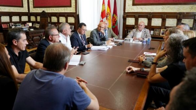 Valladolid muestra su apoyo a los trabajadores de Bimbo en una moción institucional
