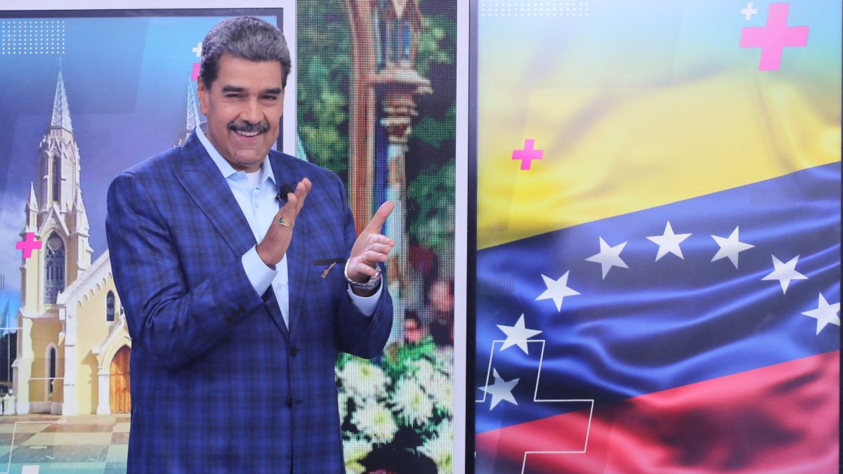 Maduro dice que Edmundo González le pidió «clemencia» y niega coacciones al opositor