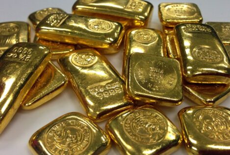 El oro cotiza en máximos históricos: 2.640 dólares por onza