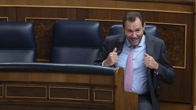 El PP pide que Puente explique la retirada de ayudas al transporte a los jóvenes en Andalucía