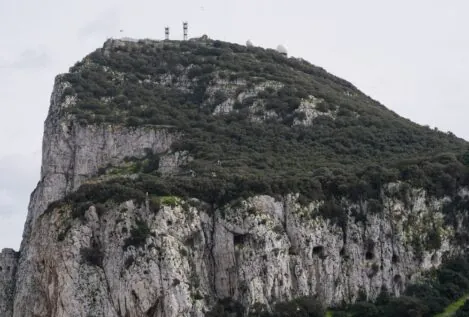 Denuncian ante Bruselas que Gibraltar importa piedras de España para rellenos del Peñón