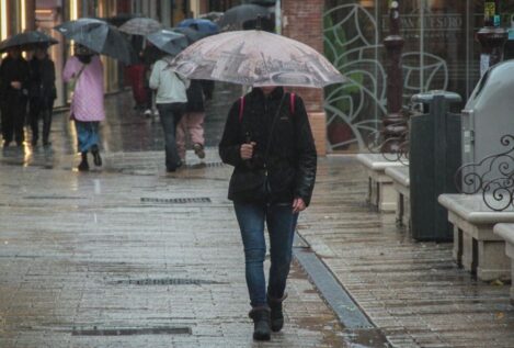 Más de la mitad de España está en riesgo por lluvias y tormentas, incluso en nivel naranja