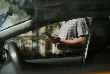 Las mejores historias de coches robados contadas por el tipo que los encuentra