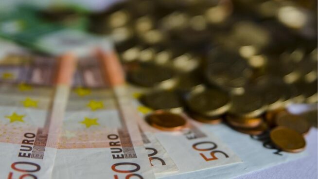 Crece la brecha salarial: los jóvenes ganan un 20% menos que sus padres a los 30 años