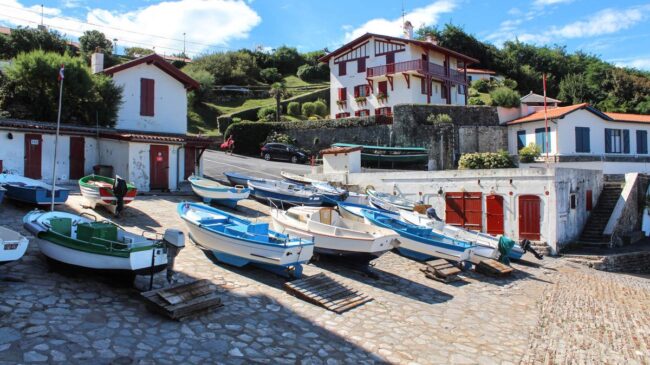 Cruza la frontera y descubre estos diez pueblos franceses que te encantarán