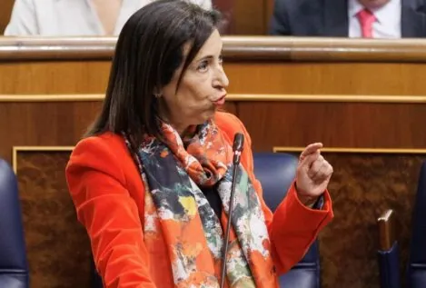 Robles elude ratificar a Venezuela como «dictadura» pese a la insistencia del PP