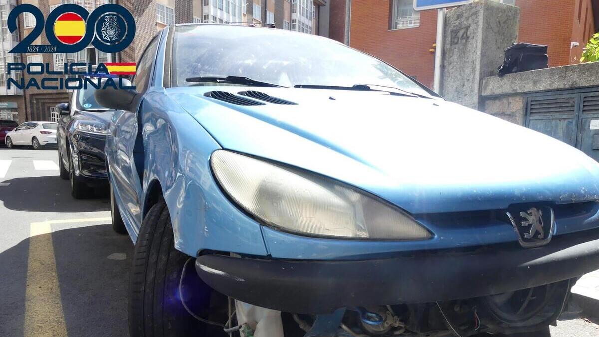 Detenida una mujer ebria y drogada tras sufrir un accidente con un coche robado en Ávila