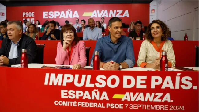 Sánchez formaliza su candidatura al PSOE y pide a los barones críticos «arrimar el hombro»