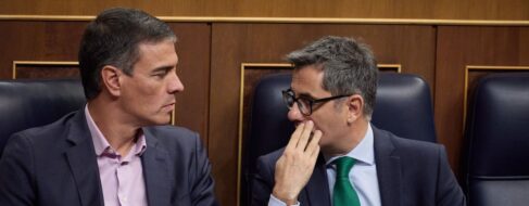 Bolaños se blinda ante el robo de datos tras el 'hackeo' de información personal de ministros