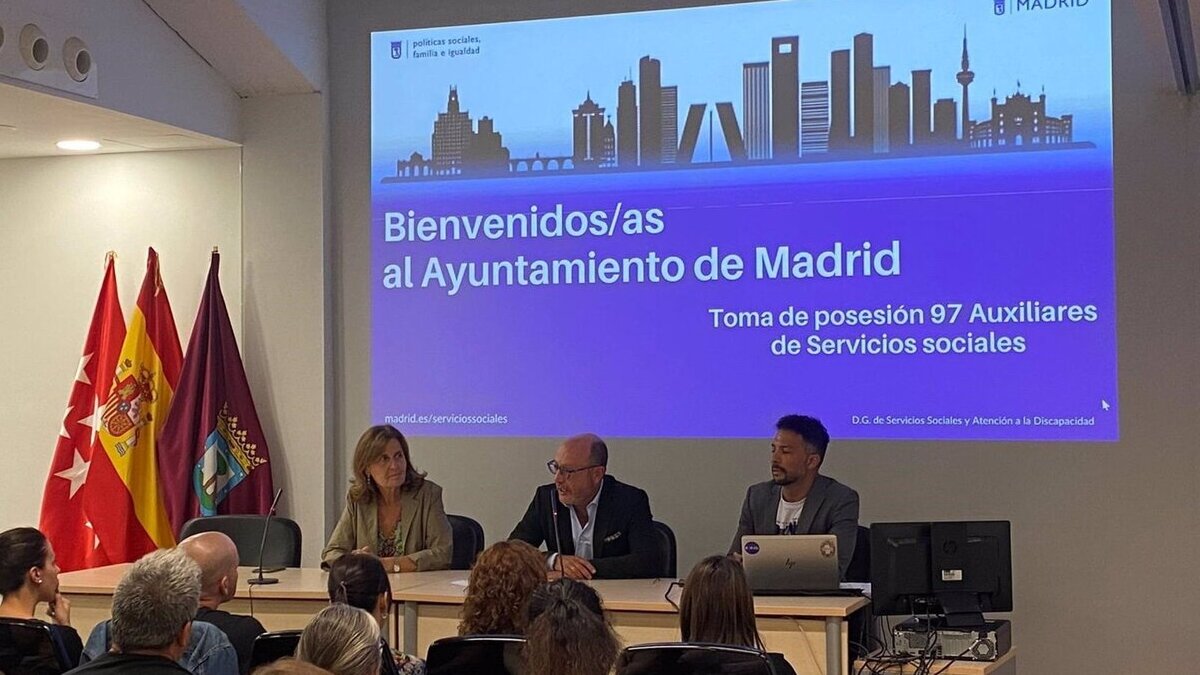 Madrid incorporará 97 auxiliares en centros de servicios sociales a partir del 1 de octubre