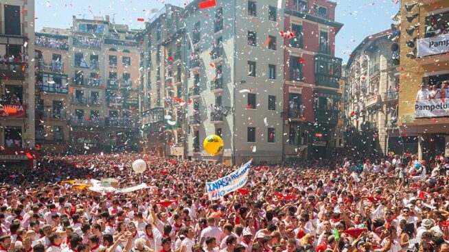 Pamplona analizará el impacto del turismo para adoptar «las medidas adecuadas» a largo plazo