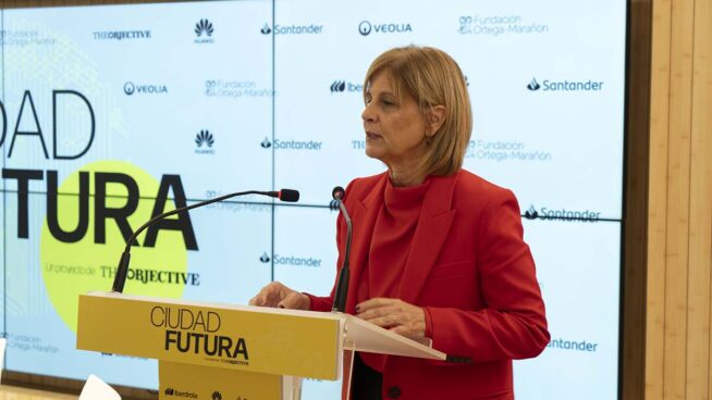 La presidenta de la FEMP: «Los ayuntamientos necesitan estabilidad para los ciudadanos»