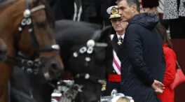 Sánchez da síntomas de cansancio en el Palacio Real: «Está tocado»