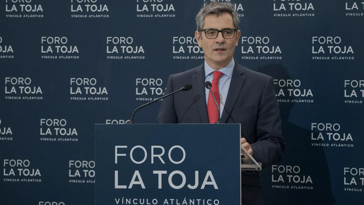 Patinazo del ministro Bolaños en el Foro de La Toja