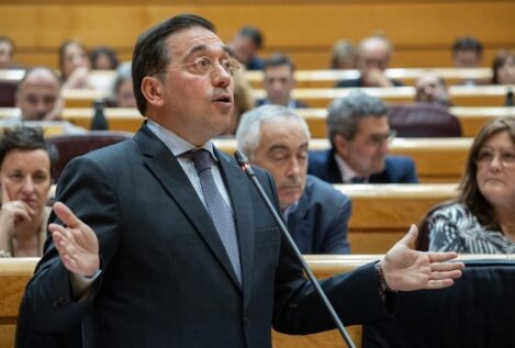 Albares, cuarto ministro reprobado por el Senado a propuesta del PP y con apoyo de Vox