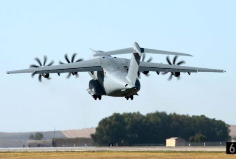 Aterriza en España el tercer avión enviado por Defensa al Líbano para evacuar a 68 personas