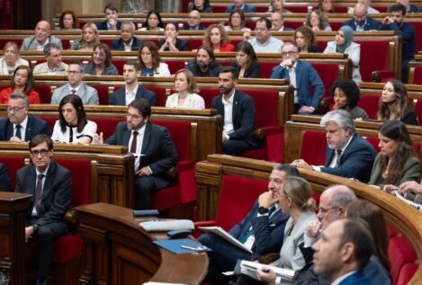 El Parlamento de Cataluña apoya la amnistía y pide a los jueces aplicarla «sin más dilaciones»