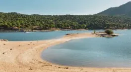 Playa en verano y naturaleza en invierno: el refugio madrileño idílico en cualquier época del año