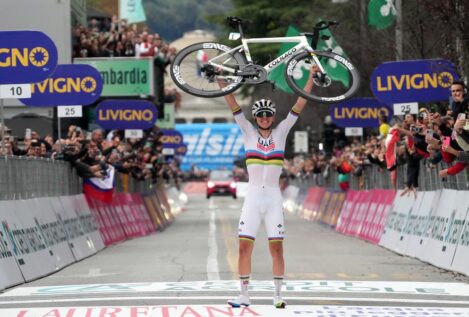 Tadej Pogačar firma el contrato más caro de la historia del ciclismo con UAE Team Emirates