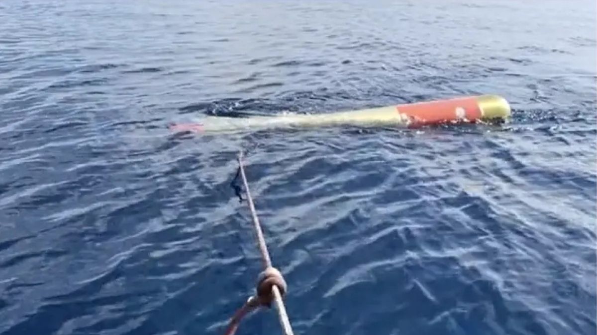 Unos pescadores encuentran un torpedo a la deriva cerca de la isla de Tabarca (Alicante)