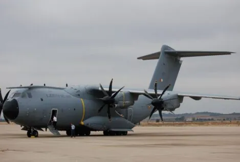 El Gobierno sopesa el envío de un tercer avión el miércoles para evacuar españoles de Líbano