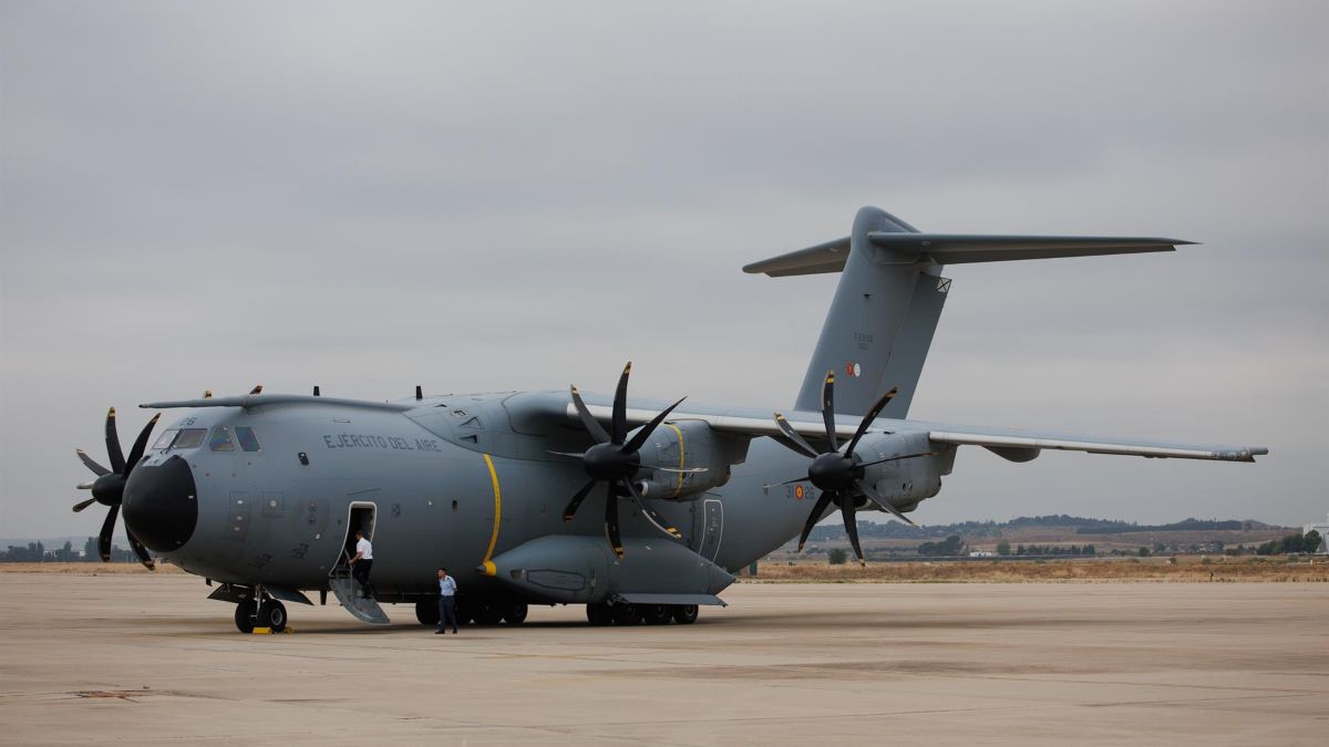 El Gobierno envía un avión militar a Líbano con capacidad para traer a 65 españoles