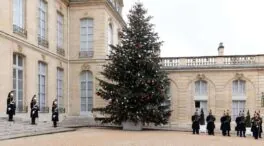 España se despide del árbol de Navidad tradicional, la alternativa que está de moda