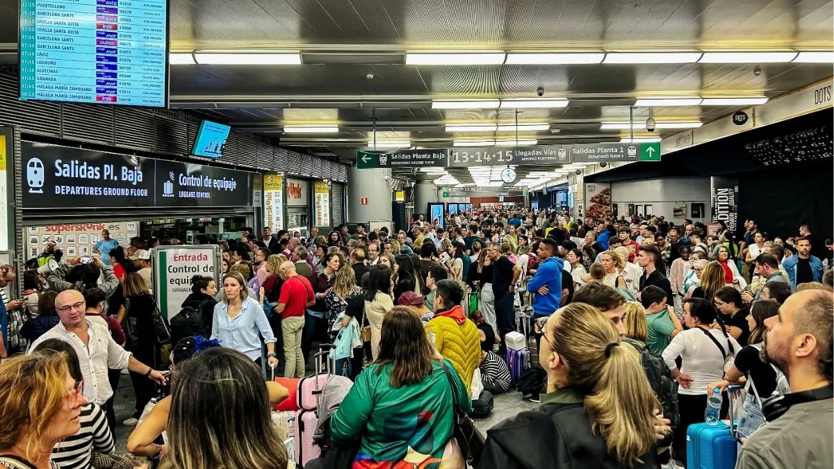 Renfe dice que el accidente del sábado no es normal y la retirada del tren no será fácil