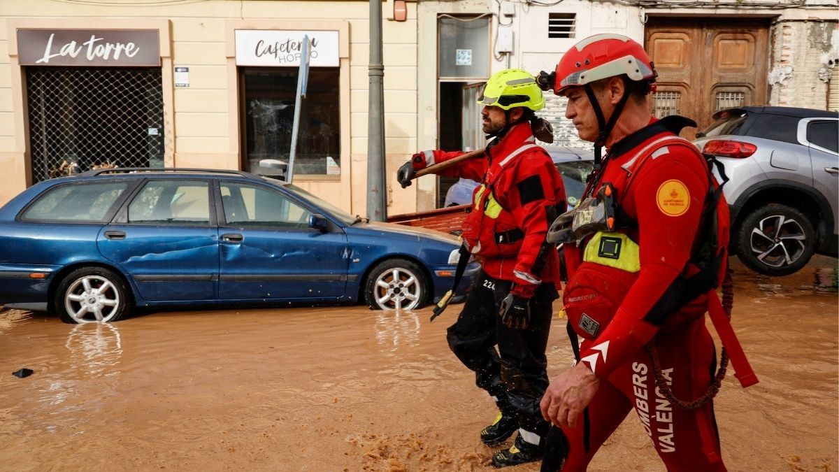 ¿Cómo ayudar a los afectados de la DANA? Teléfonos, donaciones y centros de apoyo